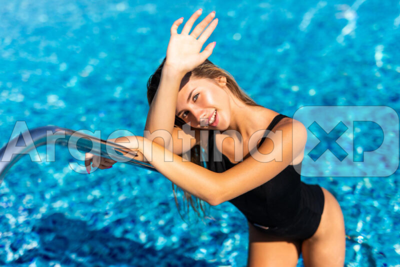 Behavioural tips for escorts when travelling with a client