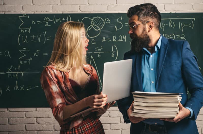Seduciendo al profesor