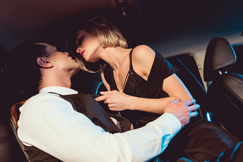 The best positions for sex in the car